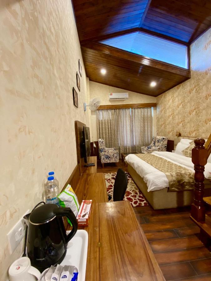 Royal Castle Hotel Kasol Luaran gambar